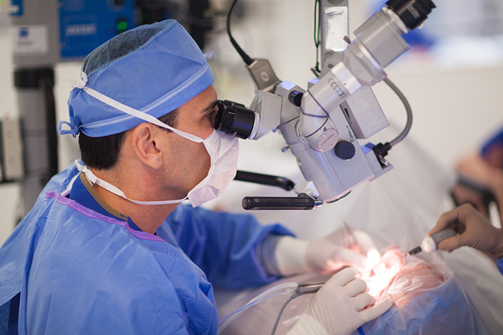 cataract laser eye surgery